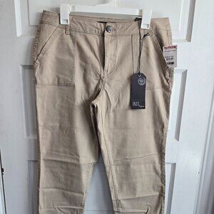 👖 NWT 1822 Denim Khaki Utility Straight Leg Ankle Pants - size 12